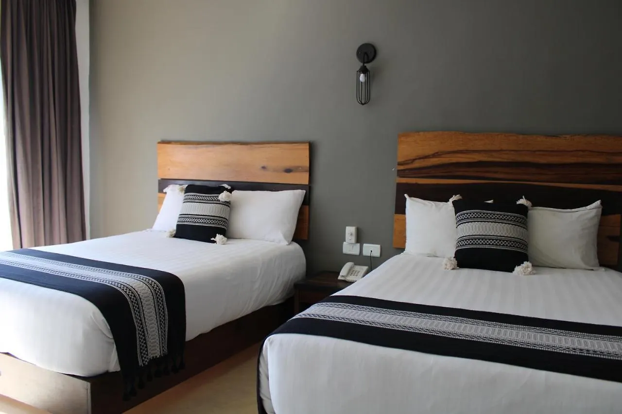 Hotel 52 Playa Del Carmen