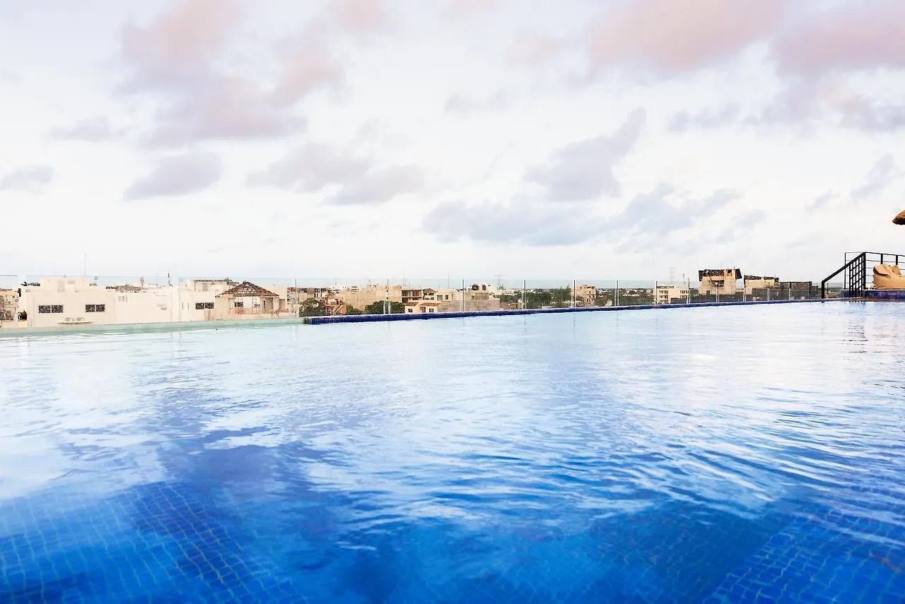 Hotel 52 Playa Del Carmen