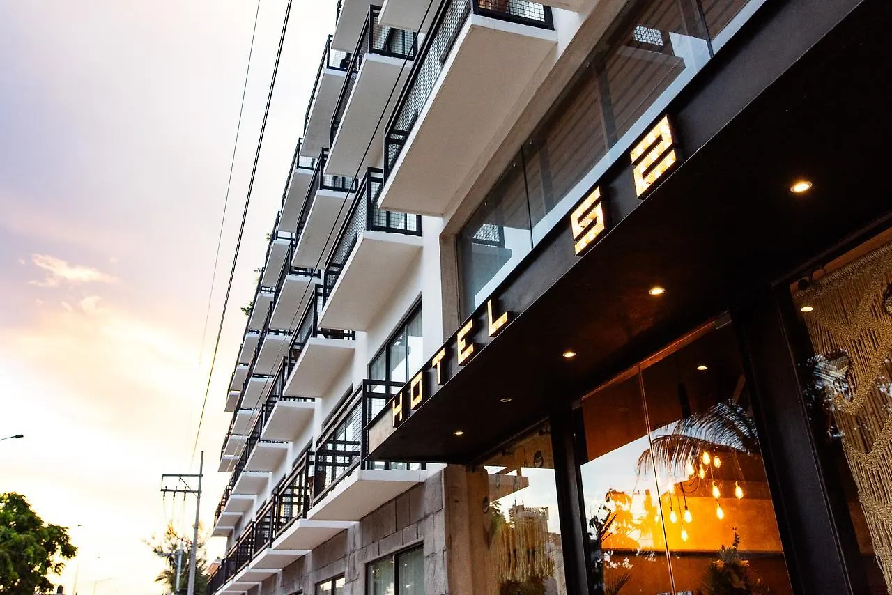Hotel 52 Playa Del Carmen